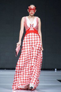 Lie Sang Bong Indonesia Today, The World Tomorrow. Jakarta Fashion Week 2013 at Plaza Senayan. Jakarta. [Foto: Mohammad Abduh/Wolipop]