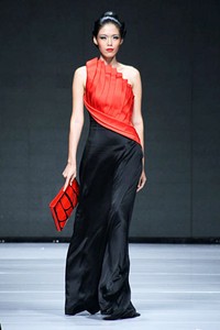 Lie Sang Bong Indonesia Today, The World Tomorrow. Jakarta Fashion Week 2013 at Plaza Senayan. Jakarta. [Foto: Mohammad Abduh/Wolipop]