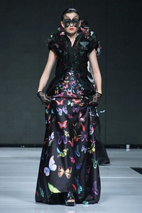 Lie Sang Bong Indonesia Today, The World Tomorrow. Jakarta Fashion Week 2013 at Plaza Senayan. Jakarta. [Foto: Mohammad Abduh/Wolipop]