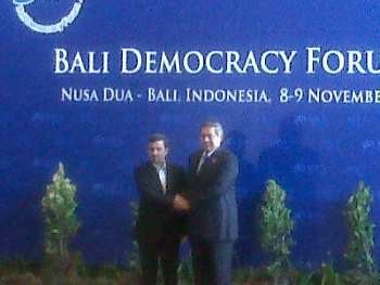 Presiden Iran Ahmadinejad Hadir di Bali Democracy Forum