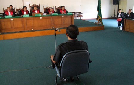 Hobi Baru MA, Mutasi Hakim Pevonis Berat Koruptor