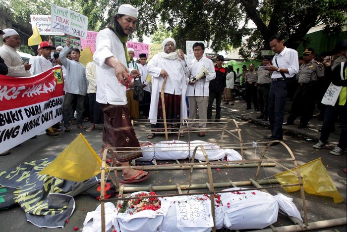 Dinilai Tidak Transparan, Greenpeace Indonesia Didemo Warga