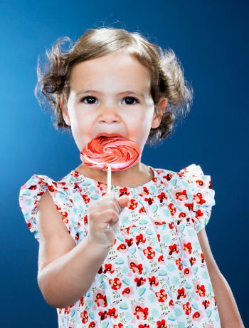 Ajari Anak Makan Sehat dengan Cara Ini!