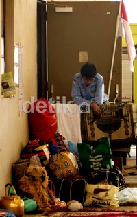 Tumpukan barang bawaan kabin yang terjaring sweeping di King Abdulazis International Airport. Seluruh barang-barang ini tidak akan dikirimkan kepada pemiliknya di Indoenesia.