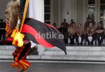 Pertama Naik Reog, Ahok Keenakan