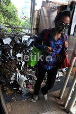 Jembatan Penyeberangan Dipenuhi Sampah