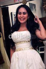Kartika Putri Cantik Bergaun Pengantin