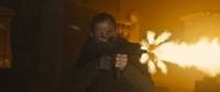 Aksi dahsyat Daniel Craig di film Skyfall. (Columbia Pictures)