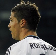 Hadapi Levante, Ronaldo Bisa Jadi Penyerang Tengah Madrid