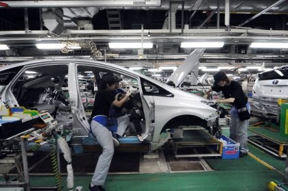 Mazda Produksi Mobil untuk Toyota