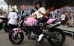 Shirley Wenas, Ibu 5 Anak Penggila Ducati
