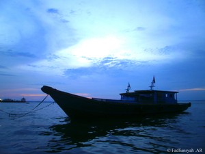 Senja di Teluk Balikpapan