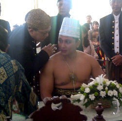 Dua Kali Ulang Ijab Kabul, Tedjo Akhirnya Sah Menikahi Reisa