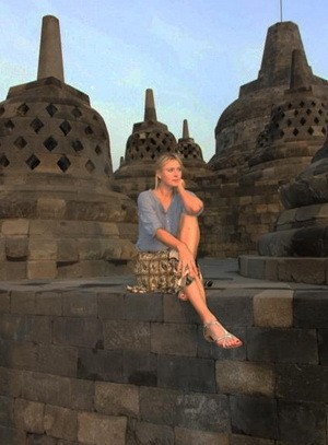 Liburan, Sharapova Kunjungi Borobudur & Pulau Moyo