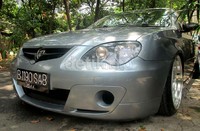 Proton Persona keluaran 2008 tersebut dimodifikasi dengan tema Hellaflush. (Aditya Maulana).