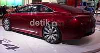 NS4 ini kemungkinan juga akan menerapkan teknoogi terbaru dari Hybrid Synergy Drive (HSD) seperti yang digunakan Toyota pada mobil-mobil Lexus.