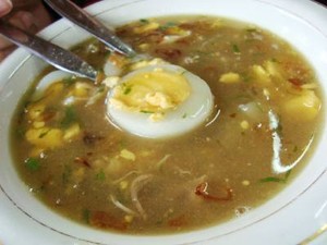 Slruup... Gurih Benar Soto Banjar