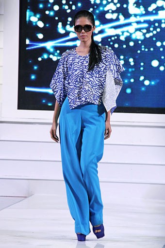 Asmirandah Manja Gazia Glitz & Glam. Jakarta Fashion Week 2013 at Plaza Senayan. Jakarta. [Foto: Mohammad Abduh/Wolipop]