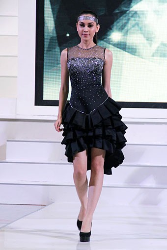 Asmirandah Manja Gazia Glitz & Glam. Jakarta Fashion Week 2013 at Plaza Senayan. Jakarta. [Foto: Mohammad Abduh/Wolipop]