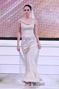 Asmirandah Manja Gazia Glitz & Glam. Jakarta Fashion Week 2013 at Plaza Senayan. Jakarta. [Foto: Mohammad Abduh/Wolipop]