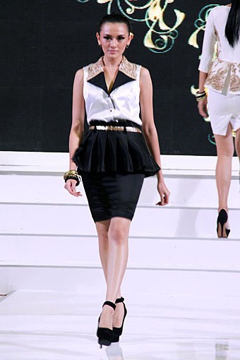 Luna Maya Luna Maya for Hardware. Gazia Glitz & Glam. Jakarta Fashion Week 2013 at Plaza Senayan. Jakarta. [Foto: Mohammad Abduh/Wolipop]