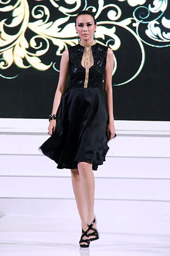 Luna Maya Luna Maya for Hardware. Gazia Glitz & Glam. Jakarta Fashion Week 2013 at Plaza Senayan. Jakarta. [Foto: Mohammad Abduh/Wolipop]