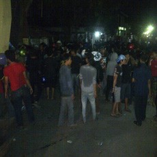 Warga Tambak Rejo dan Tambak Sawah Kembali Tawuran, Sebuah Pabrik Dibakar