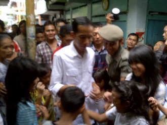 Jokowi: Kalau Perlu Massa yang Tangkap Perusak Halte Bus