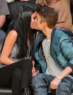 Jepretan Kenangan Indah Justin Bieber & Selena Gomez