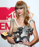 Taylor Swift Raih 3 Penghargaan di MTV EMA 2012