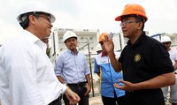Direktur Utama PLN Nur Pamudji melakukan peninjauan dengan didampingi General Manager PLNPembangkitan Sumatera Bagian Selatan Rully Firmansyah. (Humas PLN).