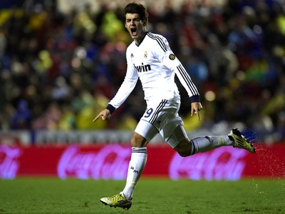 Madrid Tundukkan Levante 2-1