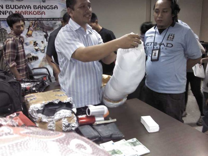Wartawati Tertangkap Bawa Sabu 2,6 Kg di Belakang Sarinah
