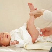 Hindari Penggunaan Bedak Saat Ruam Popok