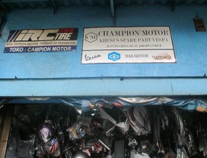 Cari Spare Part & Aksesoris Motor Vespa? Ini Tempatnya