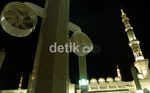 Dini Hari di Masjid Nabawi