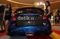 Mobil ini bisa diperintah menggunakan perangkat Android.