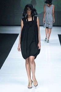 Oscar Lawalata Koleksi Couture. Jakarta Fashion Week 2013 at Plaza Senayan. Jakarta. [Foto: Mohammad Abduh/Wolipop]