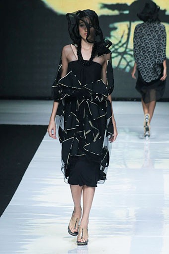 Oscar Lawalata Koleksi Couture. Jakarta Fashion Week 2013 at Plaza Senayan. Jakarta. [Foto: Mohammad Abduh/Wolipop]