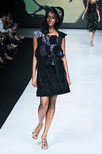 Oscar Lawalata Koleksi Couture. Jakarta Fashion Week 2013 at Plaza Senayan. Jakarta. [Foto: Mohammad Abduh/Wolipop]