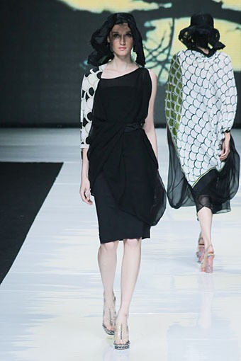 Oscar Lawalata Koleksi Couture. Jakarta Fashion Week 2013 at Plaza Senayan. Jakarta. [Foto: Mohammad Abduh/Wolipop]