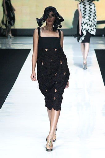 Oscar Lawalata Koleksi Couture. Jakarta Fashion Week 2013 at Plaza Senayan. Jakarta. [Foto: Mohammad Abduh/Wolipop]