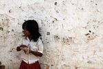 Duh, Masih Banyak Pelajar Tak Bersepatu