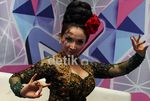 Roro Fitria Berkebaya