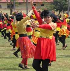 HUT ke-67 Brimob Diwarnai Goyang Gangnam Style