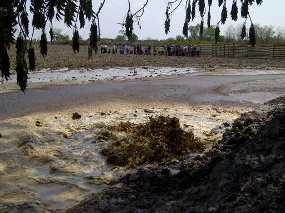 Semburan Lumpur Mirip Lapindo Terjadi di Gresik