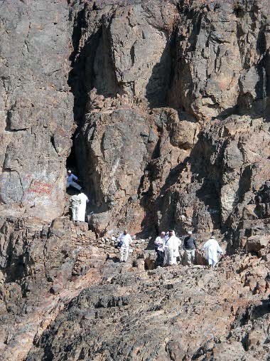 Unduh 7000 Koleksi Gambar Gunung Uhud Dari Atas Terbaik Gratis HD