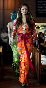 Glam Addict, Peragaan Busana Seksi dan Glamor
