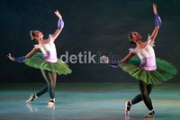 Pada usianya yang ke-50, Namarina membentuk sebuah semi-professional dance company yang diberi nama Namarina Youth Dance (NYD). Anggotanya dipilih berdasarkan beberapa kriteria melalui proses pemantauan oleh Artistic Director dan Director of Ballet & Jazz Department.