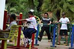 Asyiknya Berolahraga di Taman Jogging